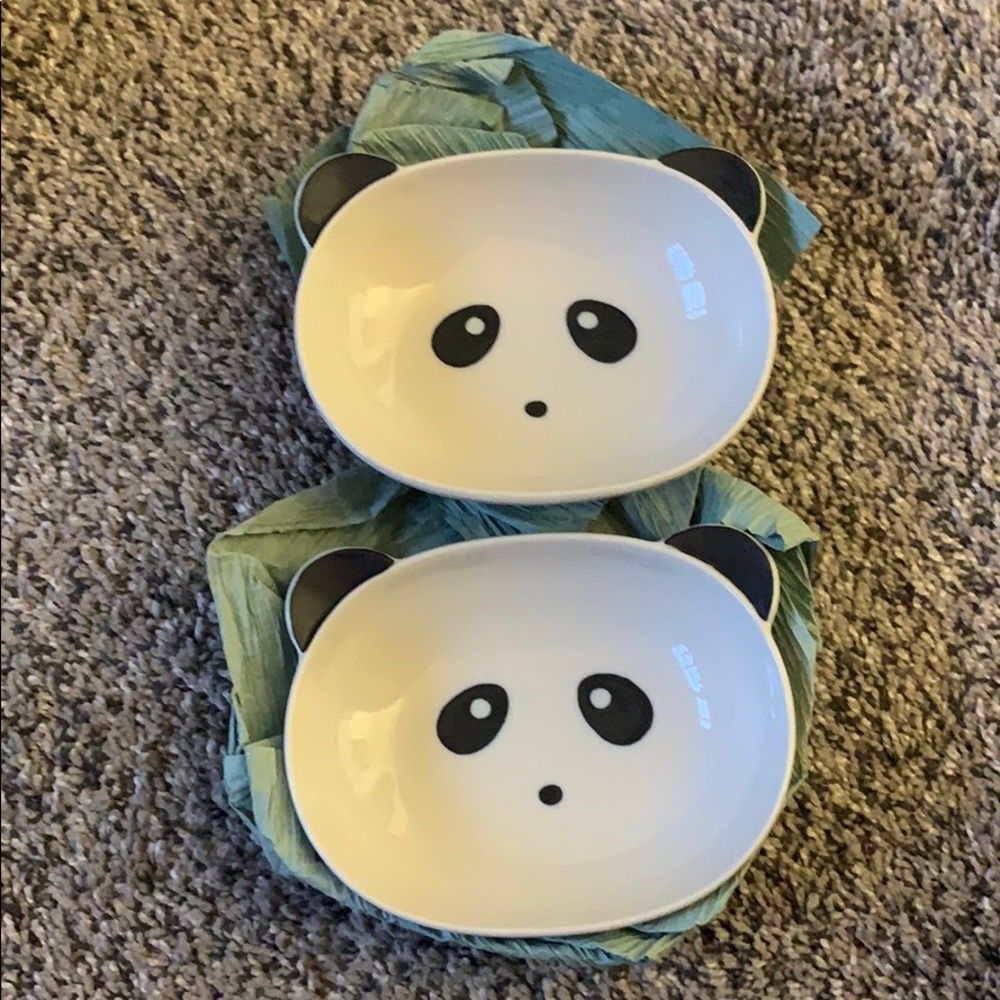 Two Pandas dishes
